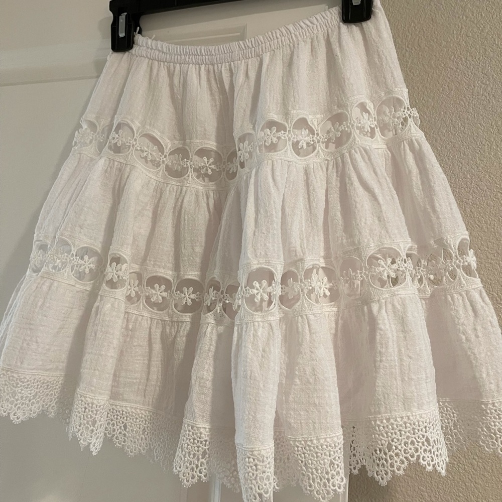 Olivaceous mini skirt. Charo Ruiz Ibiza/ Loveshackfancy dupe!